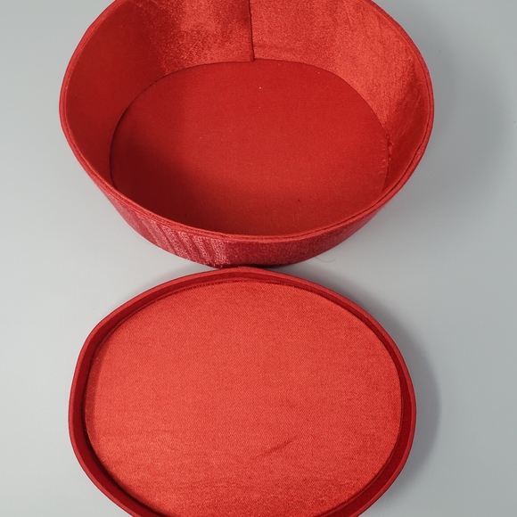 Oval-Shaped Red Storage Box - Picture 6 of 15